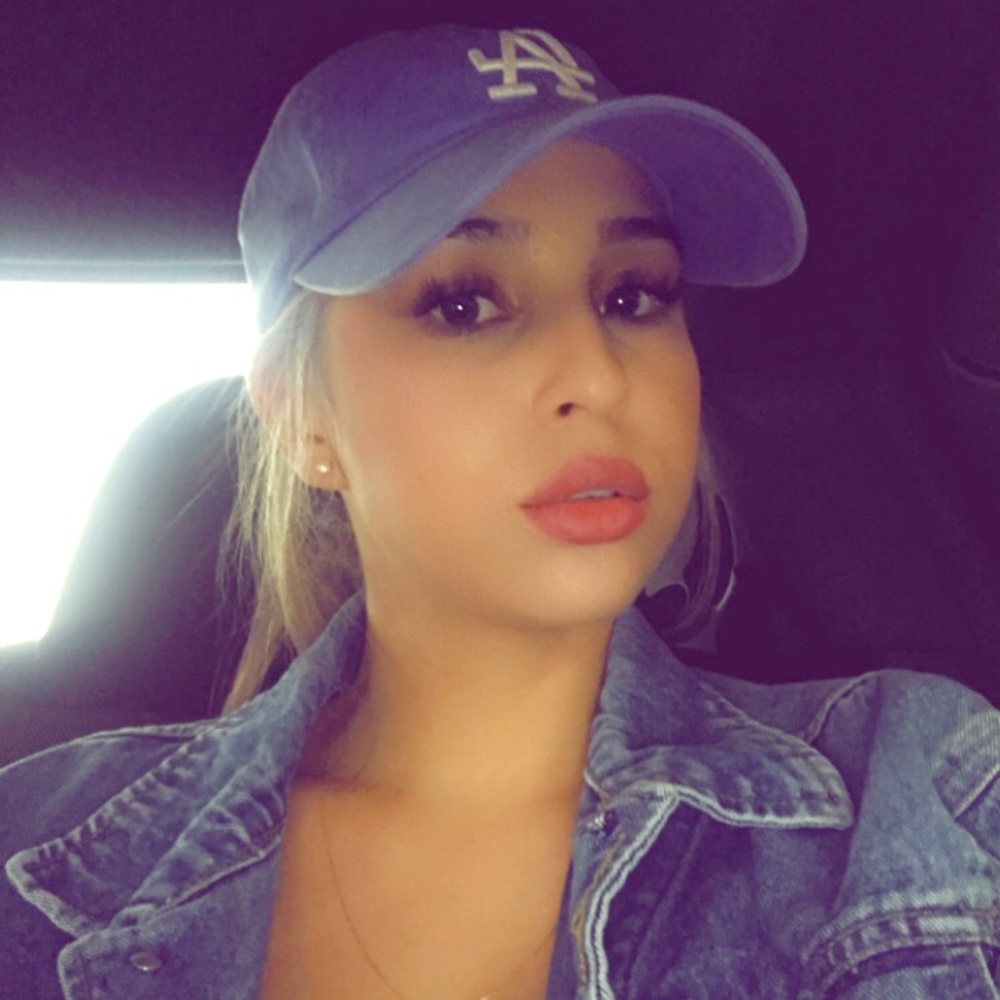 Meet your Posher, Jenn